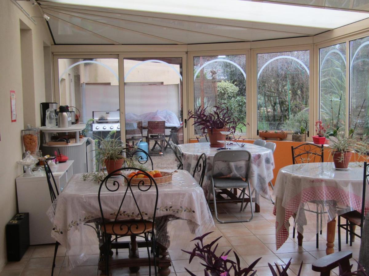 Chambre D'Hotes Mansardee Saint-Ouen-les-Vignes Eksteriør billede
